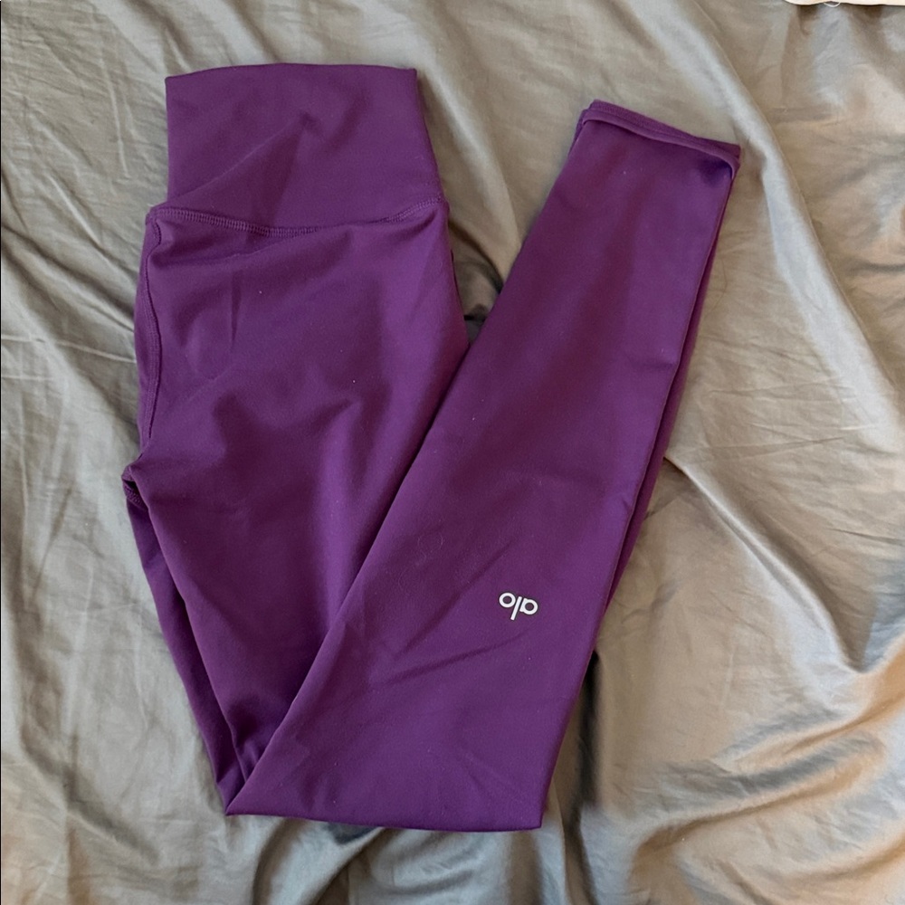 ALO Yoga Women’s Leggings in Deep Purple